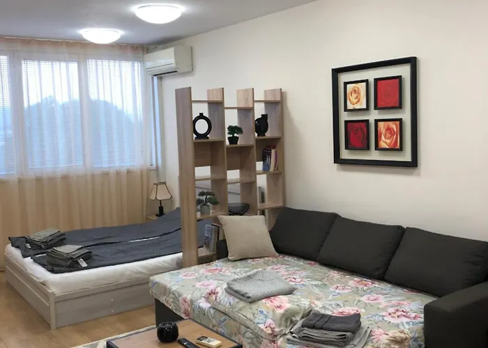 дом1 Apartment